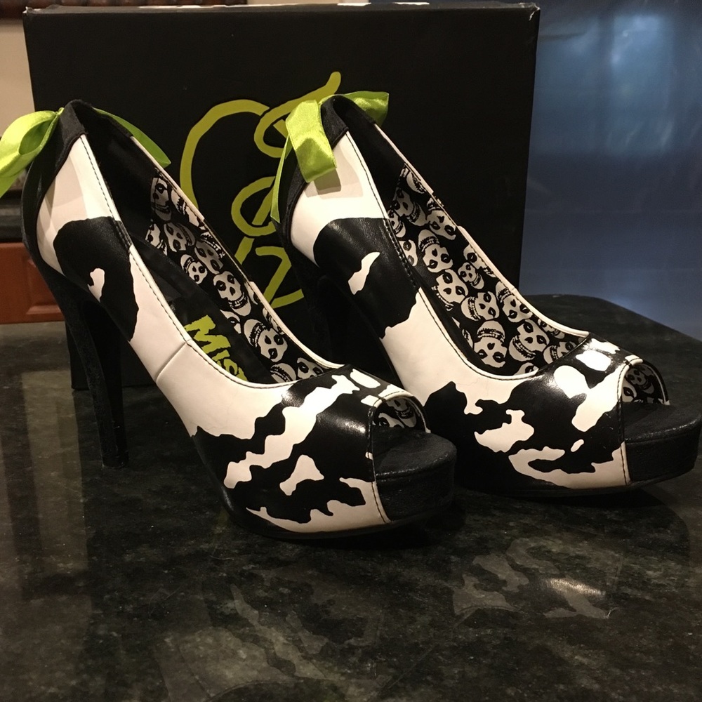 Women’s High Heel Shoes